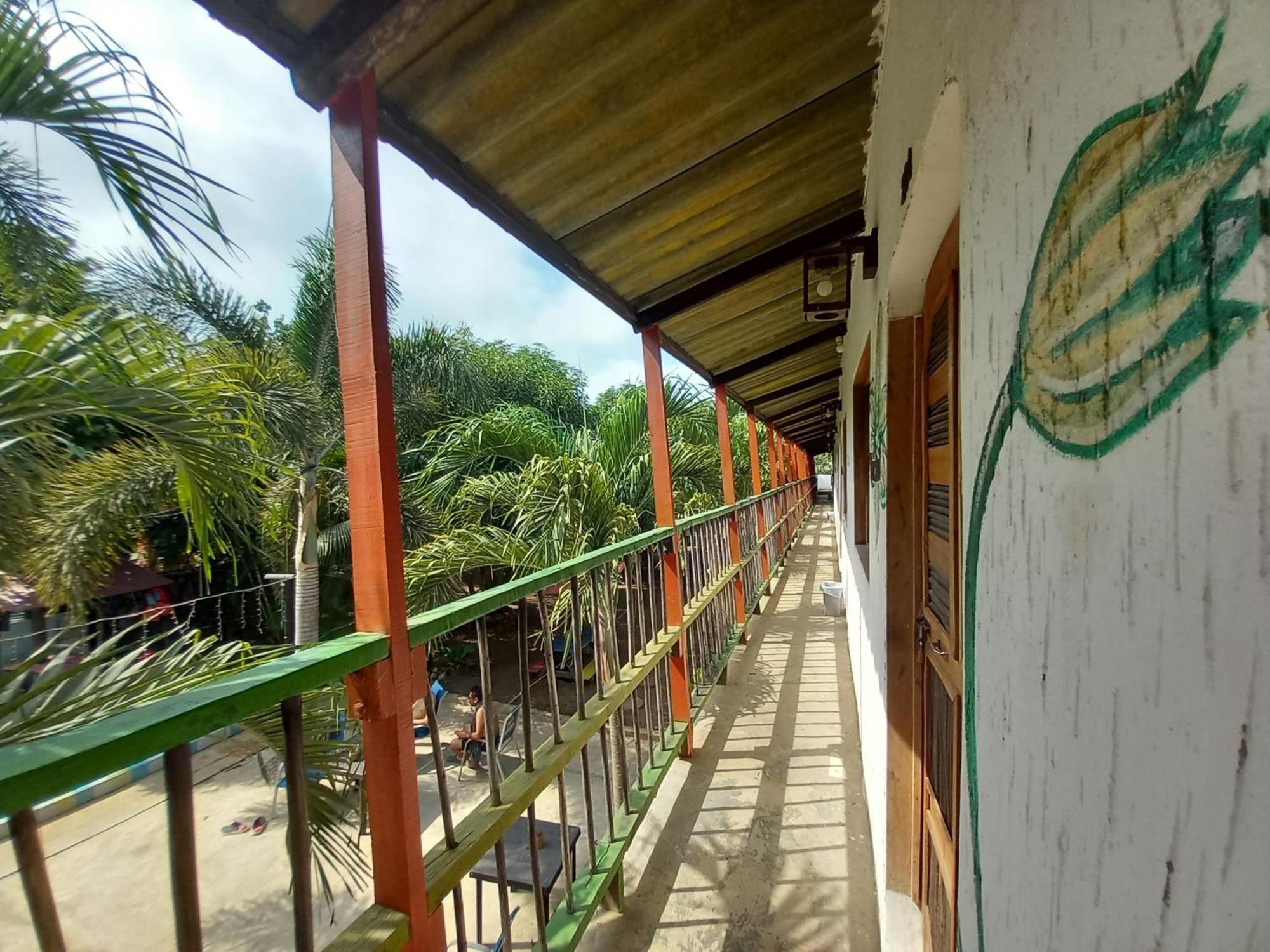 Hostal Luz de Luna Palomino Exterior foto